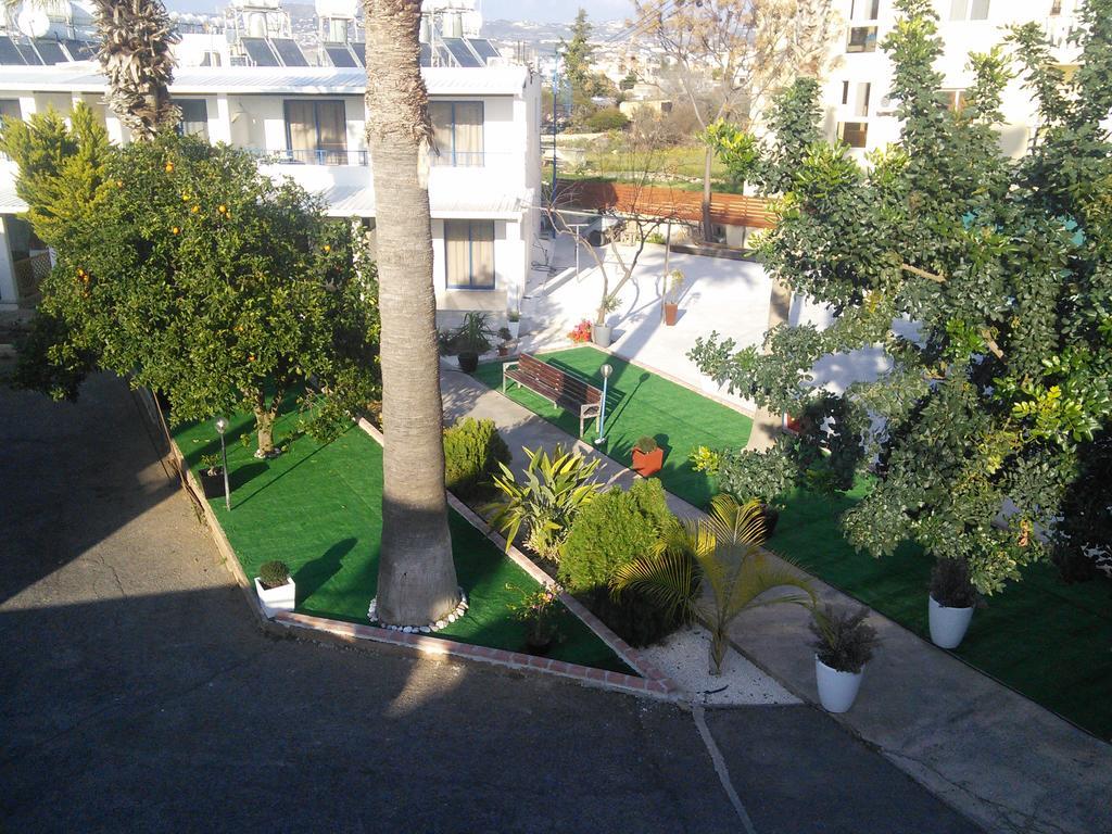 Zoe'S Court Klorakas Exterior foto